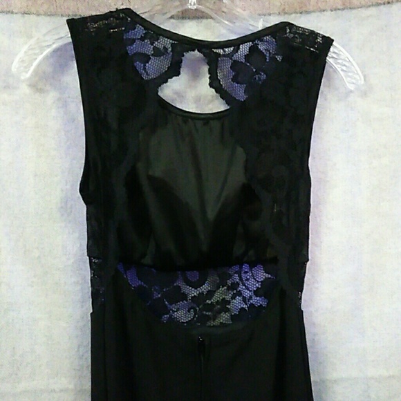 Long Beautiful Dress - Picture 3 of 3